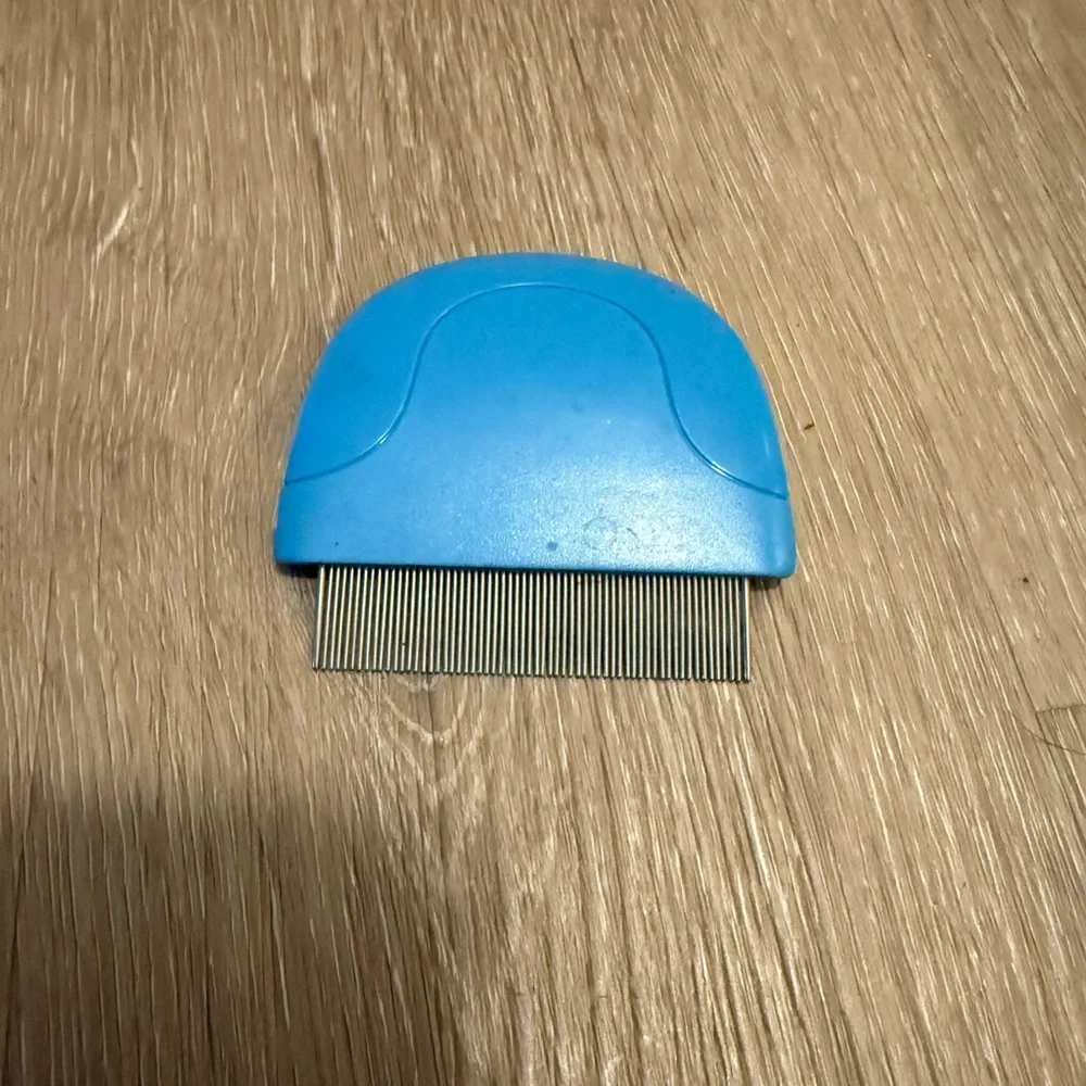 Pet brush/groomer works well